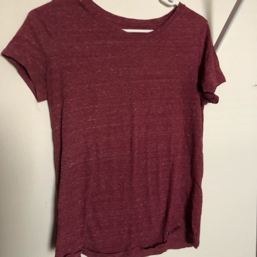 Sonoma wine colored t shirt